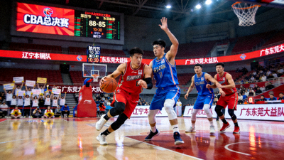 CBA辽宁本钢队与广东东莞大益队总决赛的激烈比赛回放